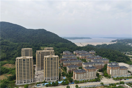 天坤国际花园1室1厅1卫34万50m2精装修出售